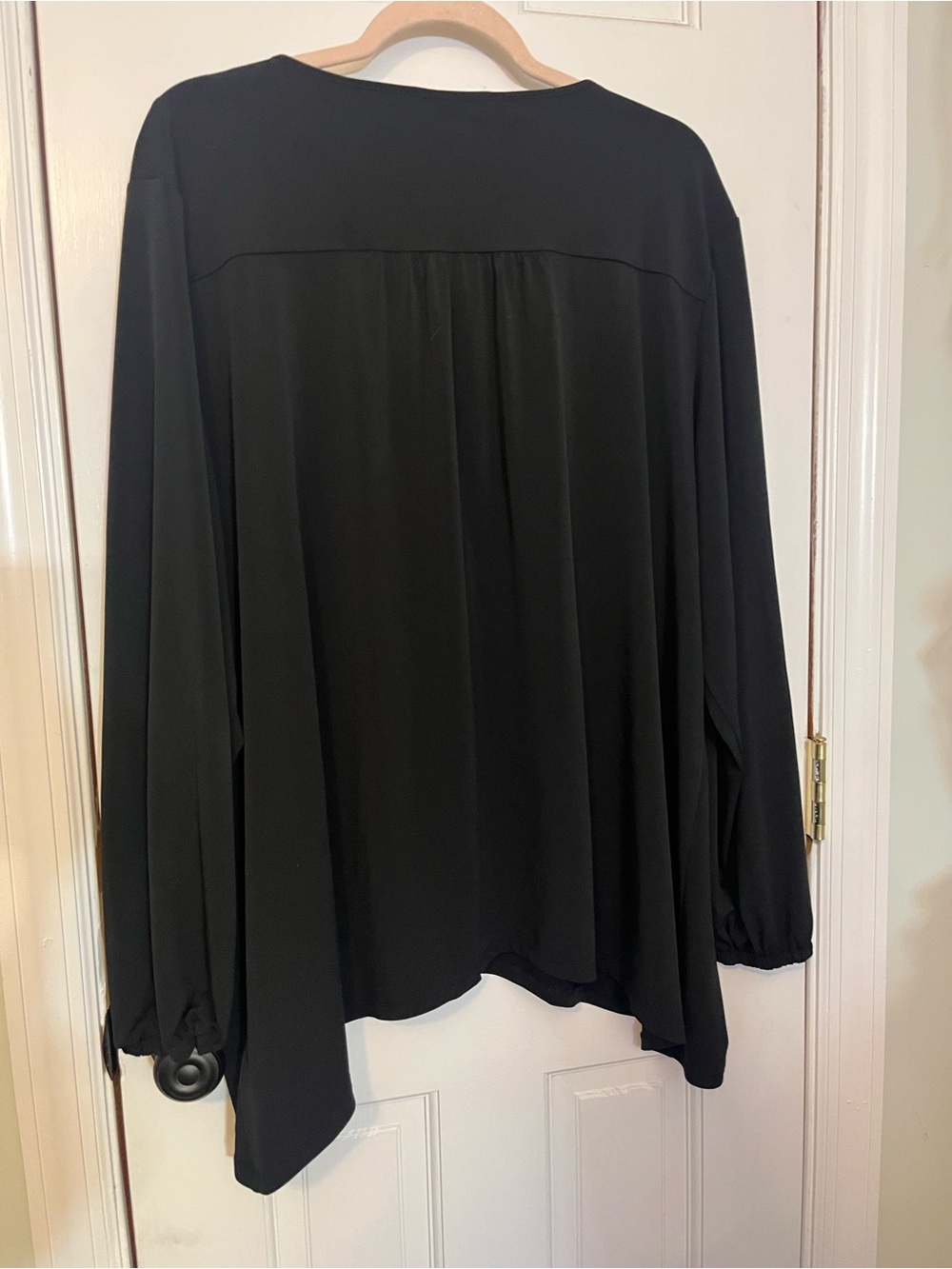 MICHAEL Michael Kors Black V-Neck Zip-Front Long Sleeve Blouse 3X - Picture 2 of 4